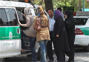 زن در مسیر رهایی